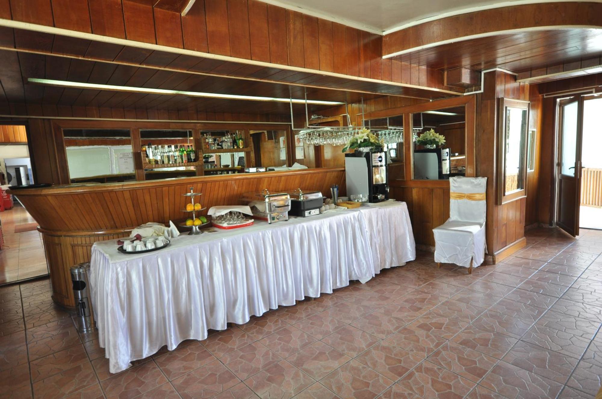 Hotel Dobrogea Constanta Restoran gambar